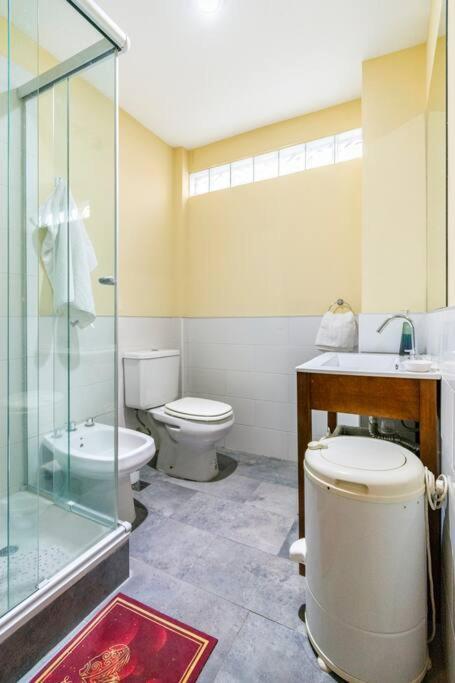 Espacio C/ Patio Privado, Lavadora Y Tv Premium Apartment *